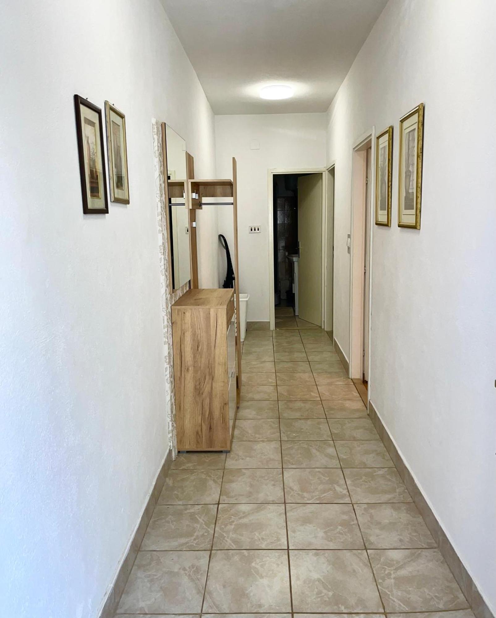 Apartments Derado Supetar Εξωτερικό φωτογραφία